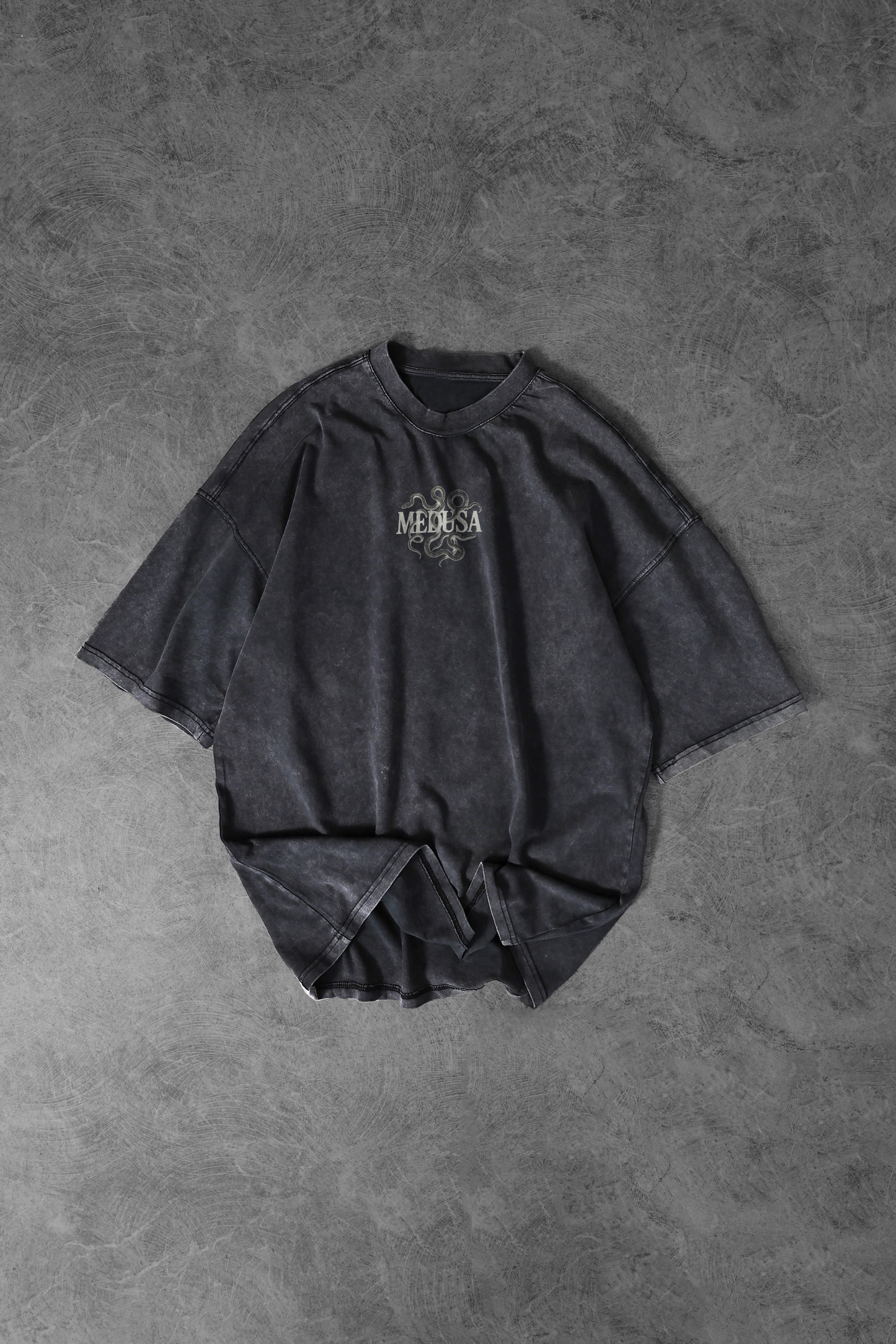 " Medusa " Acid-Washed Oversized Tee
