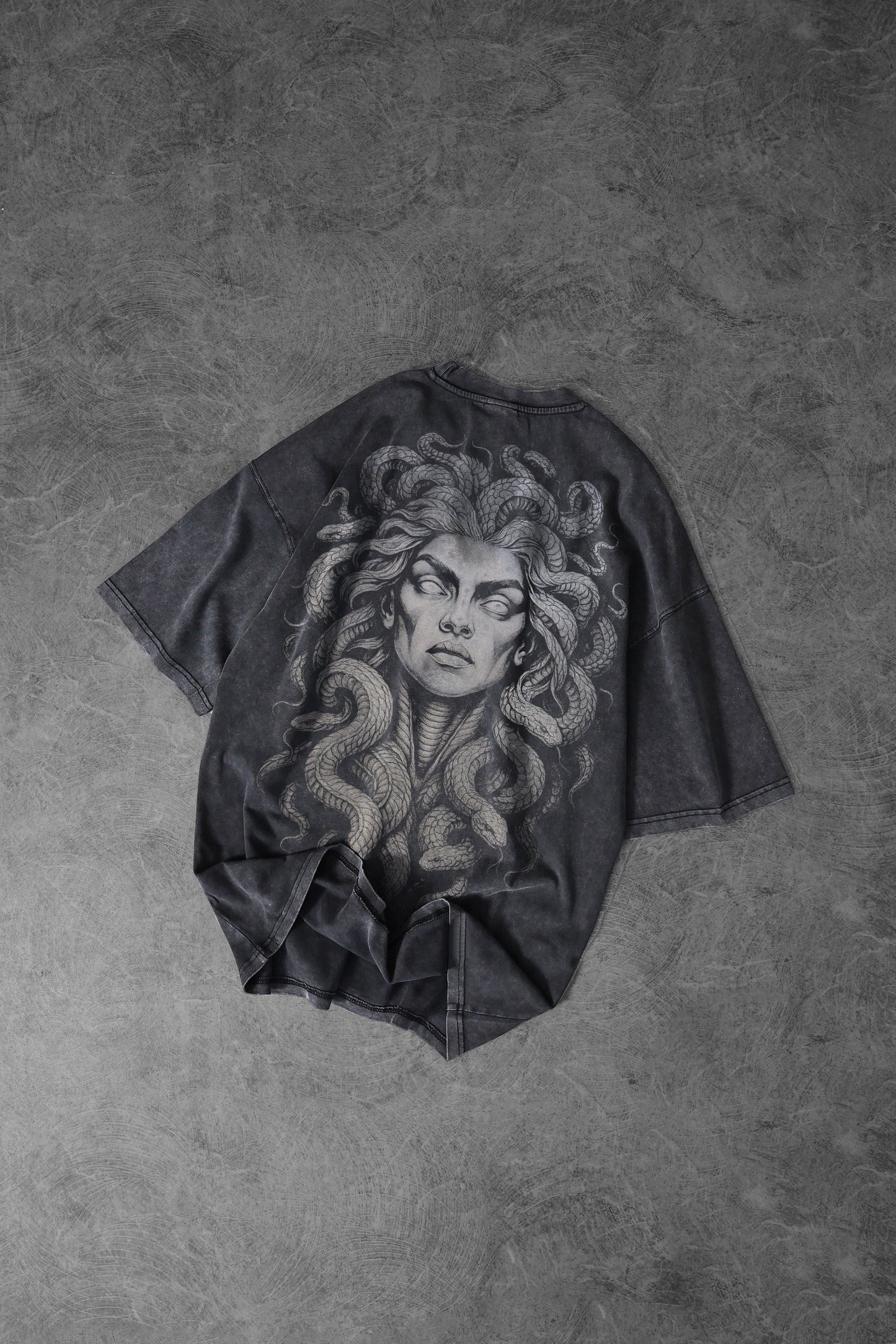 " Medusa " Acid-Washed Oversized Tee